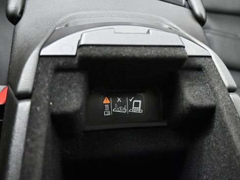 Used 2018 Cadillac XT5 Platinum w/ Driver Assist Package image 33