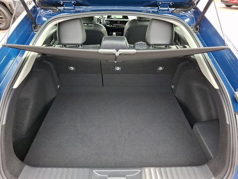 Used 2025 Toyota Prius XLE image 29