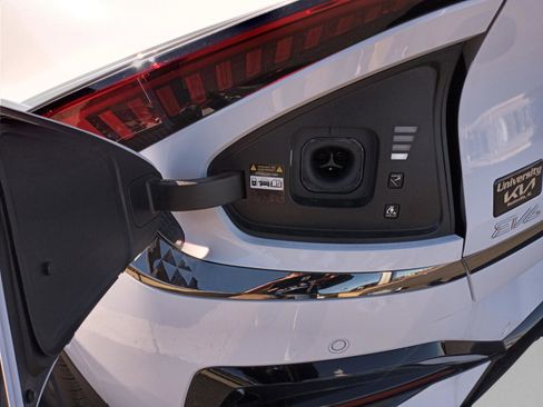 New 2025 Kia EV6 GT-Line image 16