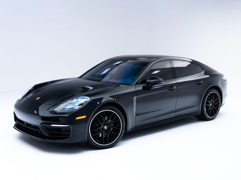 Used 2022 Porsche Panamera Platinum Edition image 1