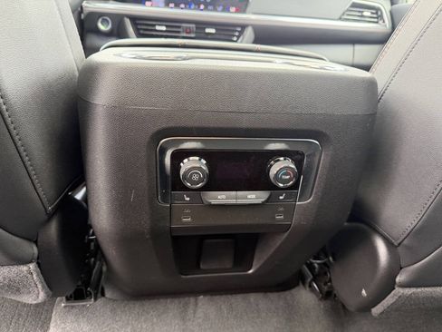 Used 2025 Chevrolet Suburban RST w/ Comfort Package AWD/4WD image 37