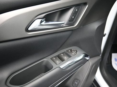 New 2026 Chevrolet Traverse LT w/ Midnight/Sport Edition FWD image 26