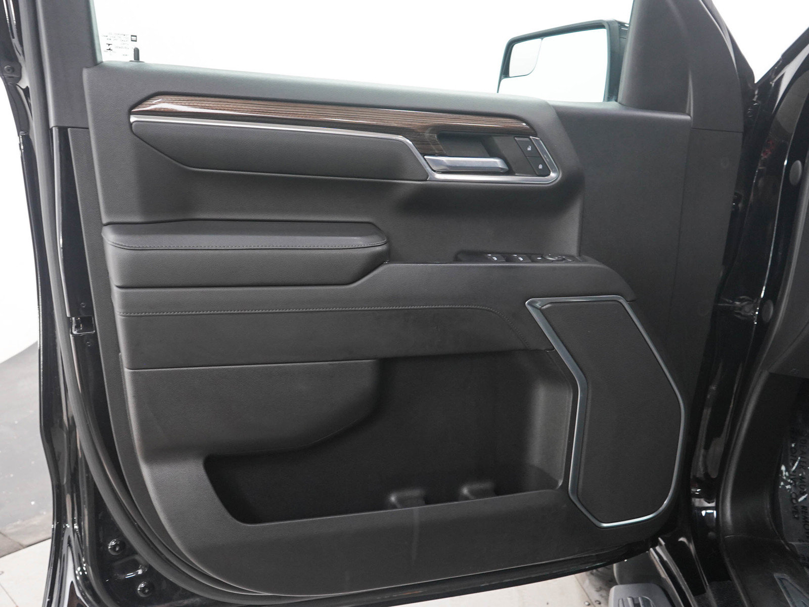 Used 2022 Chevrolet Silverado 1500 RST AWD/4WD image 21