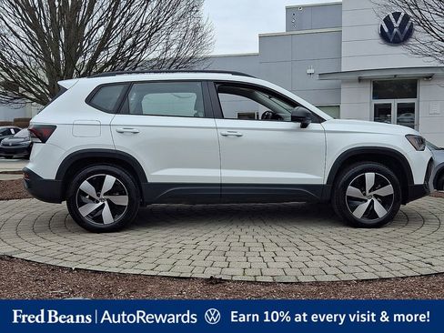 Certified 2025 Volkswagen Taos S AWD/4WD image 7