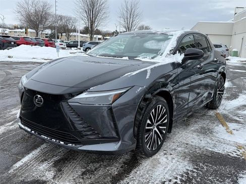 Used 2024 Lexus RZ 450e Premium image 8