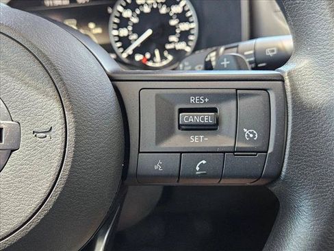 Used 2021 Nissan Rogue S FWD image 22