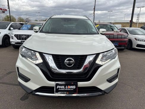 Used 2020 Nissan Rogue SV image 5