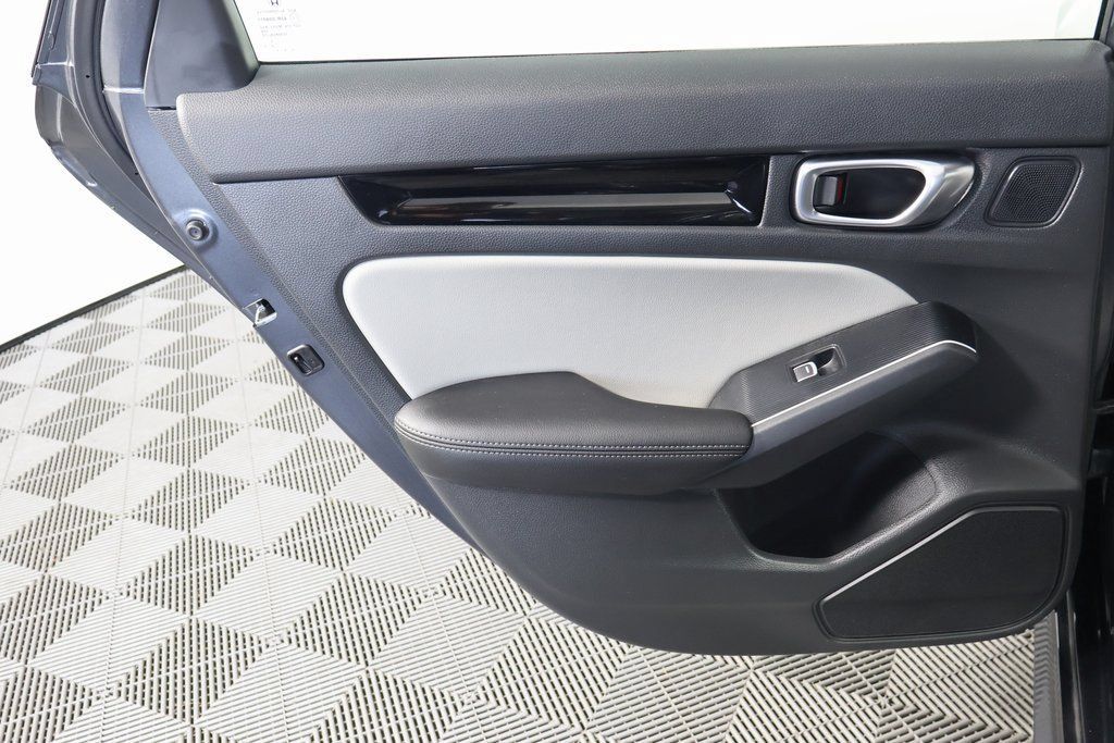 Used 2025 Honda Civic Sport Touring image 13