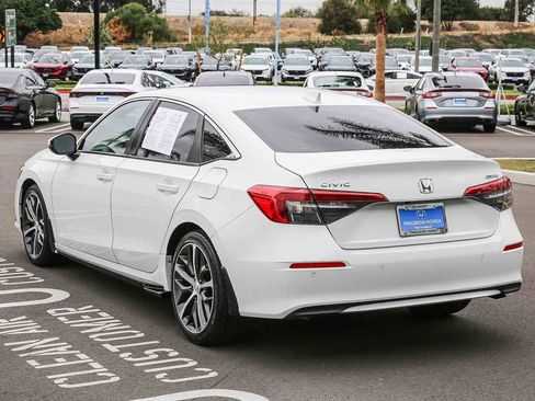 Certified 2024 Honda Civic Touring image 4