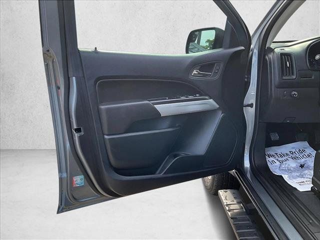 Used 2022 Chevrolet Colorado LT RWD image 17