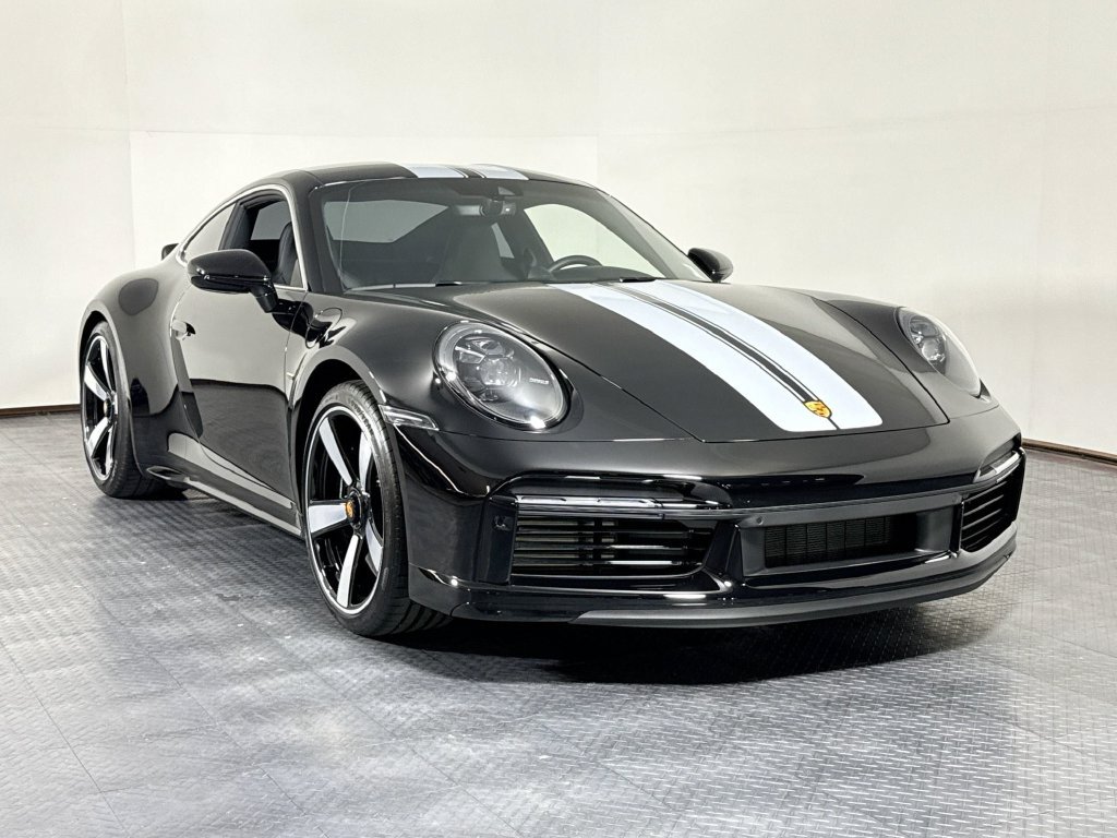Certified 2023 Porsche 911 Sport Classic RWD image 9