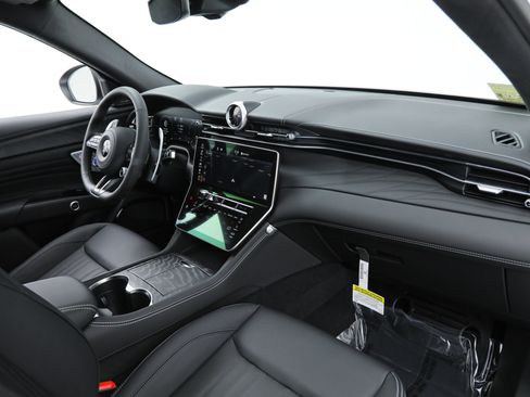New 2026 Maserati Grecale Modena AWD/4WD image 10