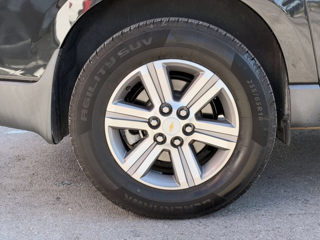 Used 2015 Chevrolet Traverse LT FWD image 32