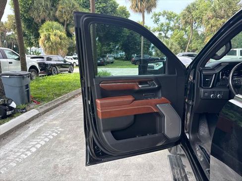 Used 2024 GMC Sierra 1500 Denali Ultimate AWD/4WD image 22