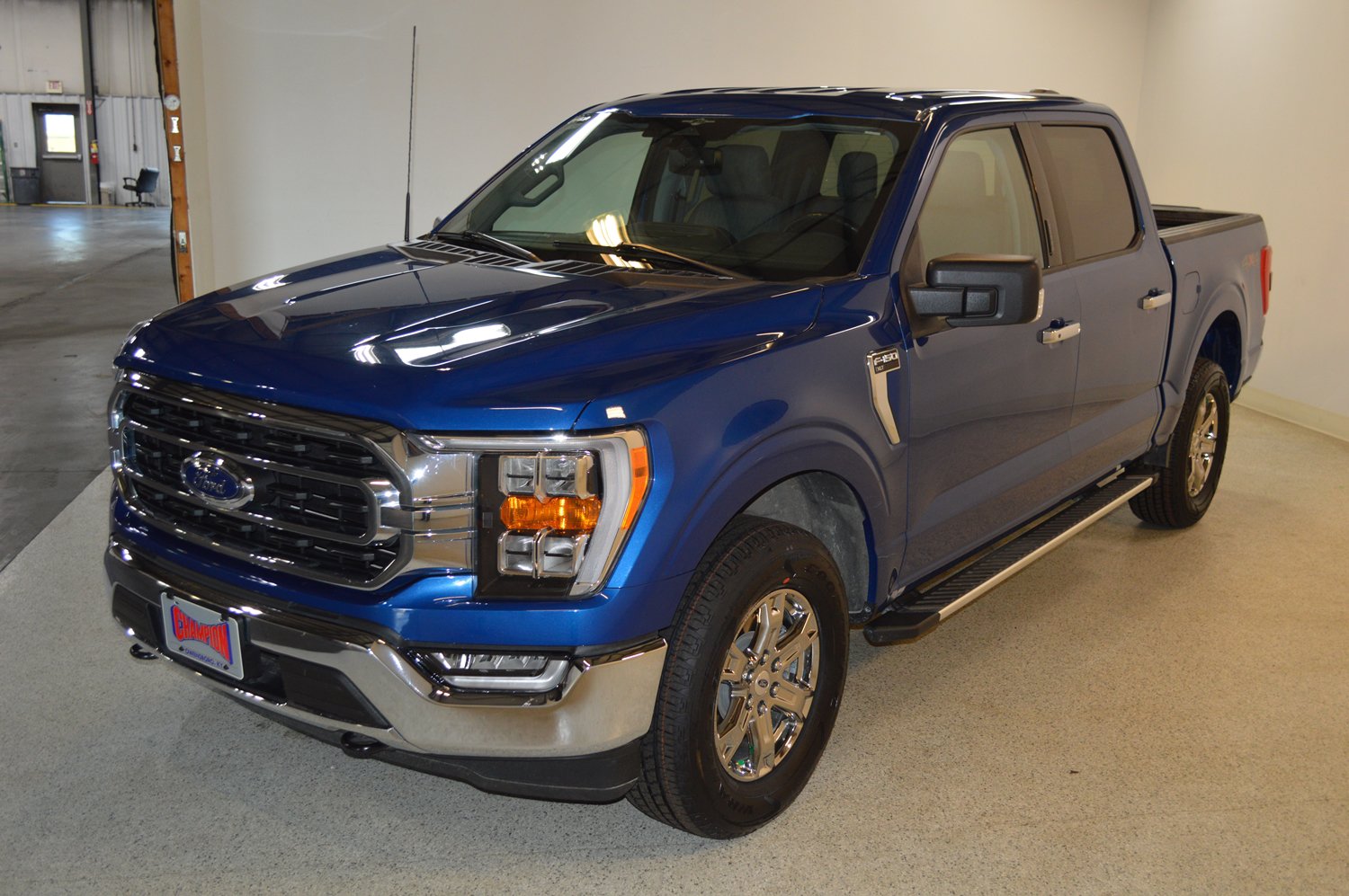 Used 2023 Ford F150 XLT w/ Equipment Group 302A High AWD/4WD image 7