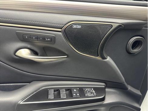 Used 2020 Lexus ES 350 F Sport w/ Accessory Package 2 image 12