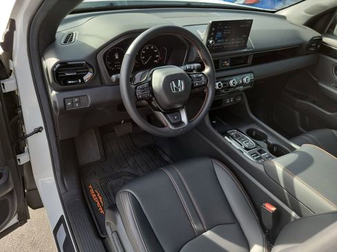 Certified 2025 Honda Pilot TrailSport image 23