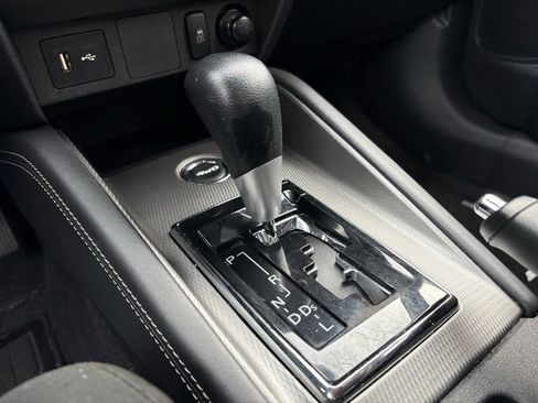 Used 2025 Mitsubishi Outlander Sport ES image 32