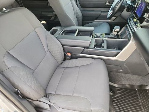 Used 2025 Toyota Tundra SR5 w/ SR5 Convenience Package AWD/4WD image 16