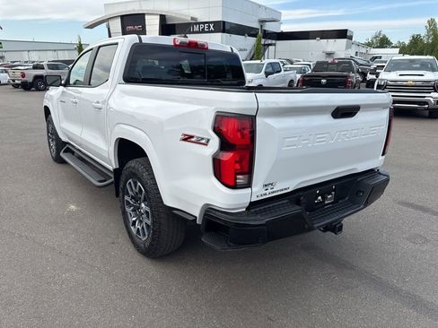 Used 2025 Chevrolet Colorado Z71 image 3