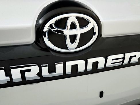 Certified 2024 Toyota 4Runner TRD Off-Road image 13