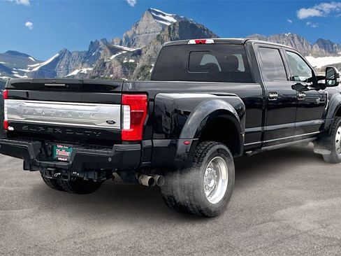 Used 2018 Ford F450 Platinum w/ Platinum Ultimate Package image 2