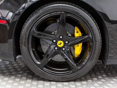 Used 2015 Ferrari FF image 55