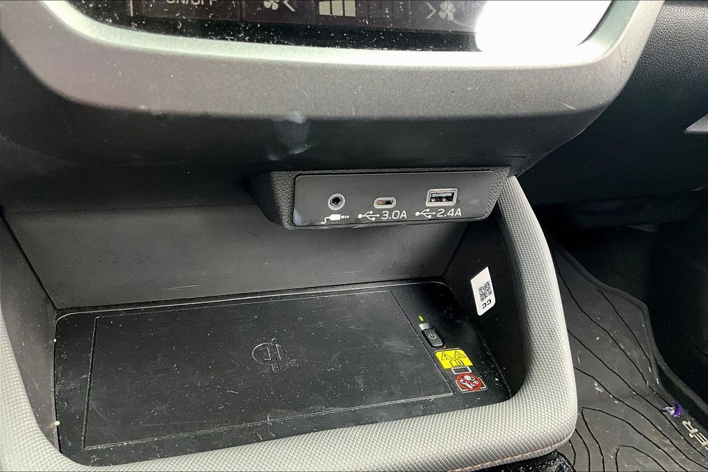 Used 2026 Subaru Forester Touring AWD/4WD image 16