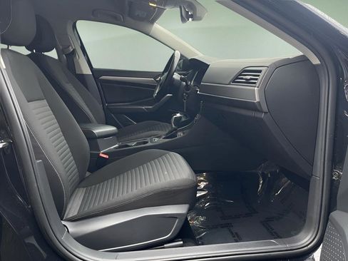 Used 2023 Volkswagen Jetta S image 32