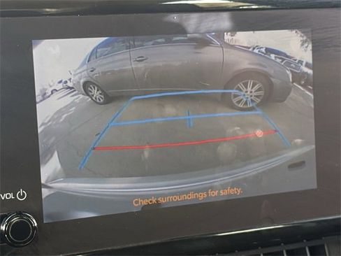 Used 2023 Toyota Corolla LE image 18