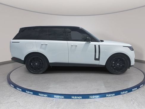 Certified 2025 Land Rover Range Rover SE AWD/4WD image 5