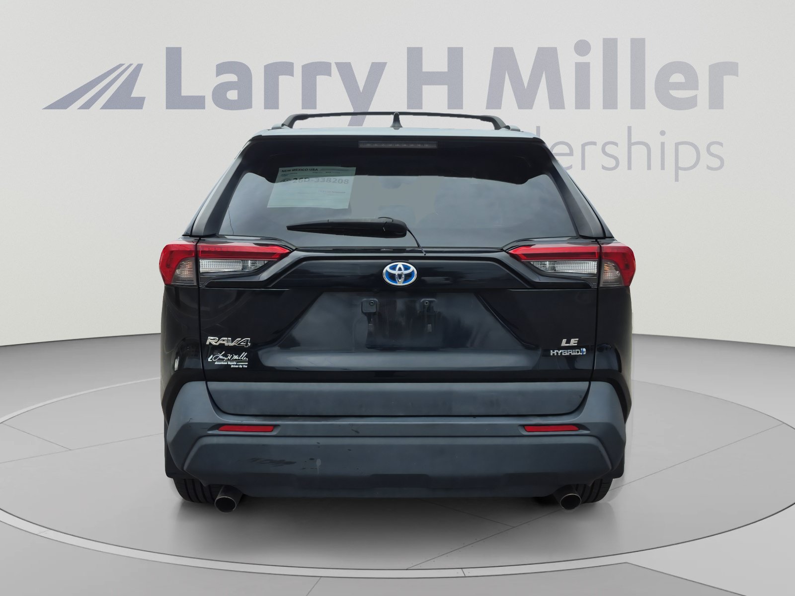 Used 2020 Toyota RAV4 LE w/ All Weather Liner Package AWD/4WD image 4