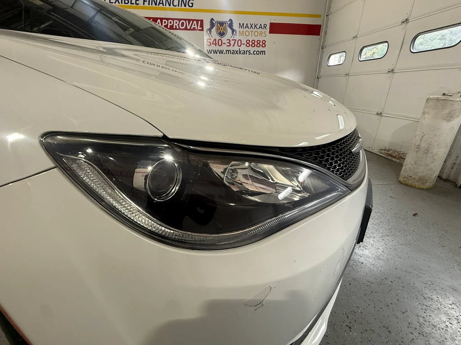 Used 2018 Chrysler Pacifica Touring-L FWD image 21