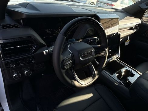 New 2026 GMC Yukon AT4 image 16