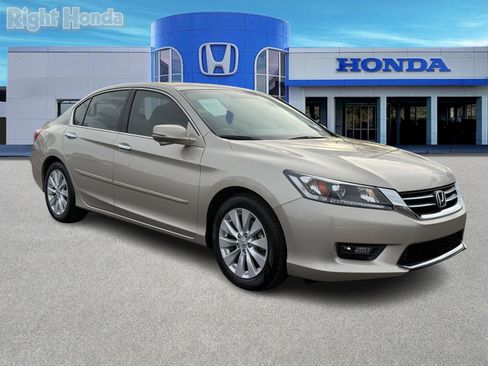 Used 2015 Honda Accord EX image 9
