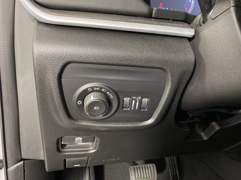 New 2025 Jeep Grand Cherokee L Limited w/ Black Appearance Package image 23