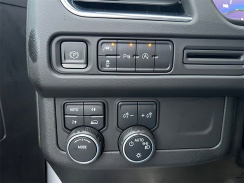 Used 2023 Chevrolet Tahoe LT image 21