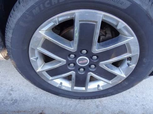 Used 2012 GMC Acadia Denali image 13