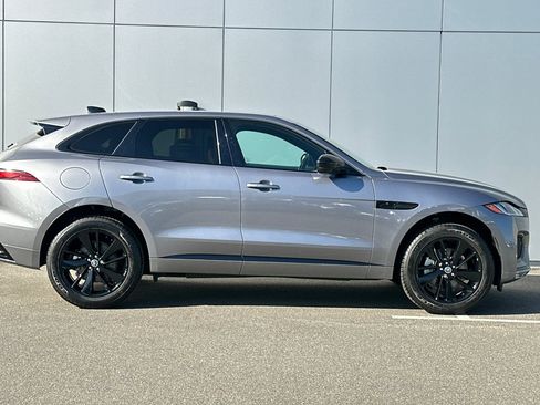 Used 2025 Jaguar F-PACE R-Dynamic S image 6