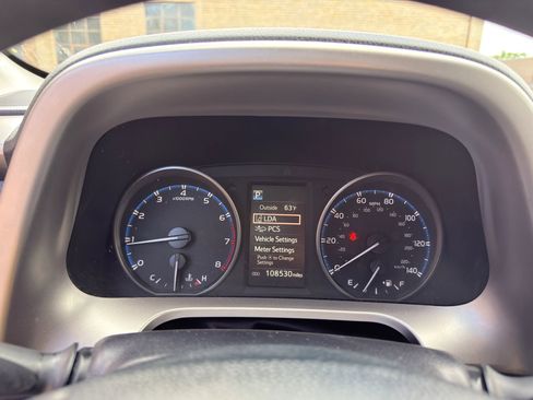 Used 2017 Toyota RAV4 LE FWD image 12