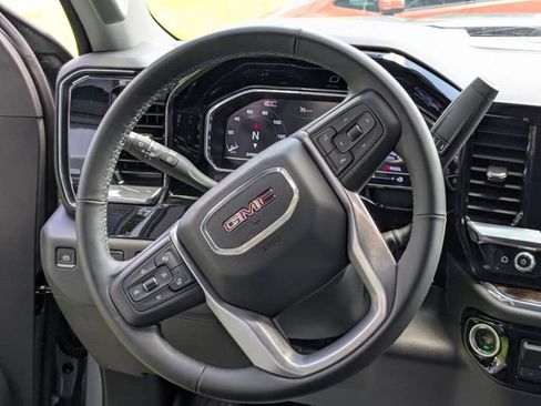Used 2025 GMC Sierra 1500 Elevation w/ LPO, Elevation Black Package AWD/4WD image 19