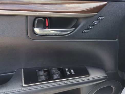 Used 2016 Lexus ES 350 w/ Premium Package w/Wood Trim FWD image 11