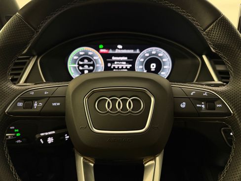 Used 2023 Audi Q5 e Premium Plus w/ Premium Plus Package AWD/4WD image 11