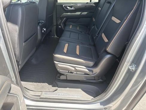 Used 2023 GMC Yukon XL AT4 AWD/4WD image 17