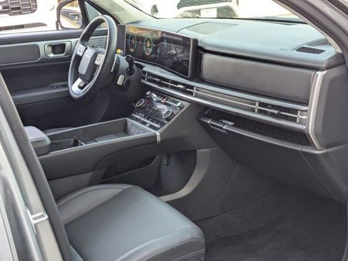 Used 2025 Hyundai Santa Fe SEL image 31