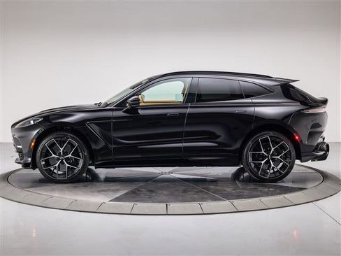 New 2026 Aston Martin DBX 707 image 12