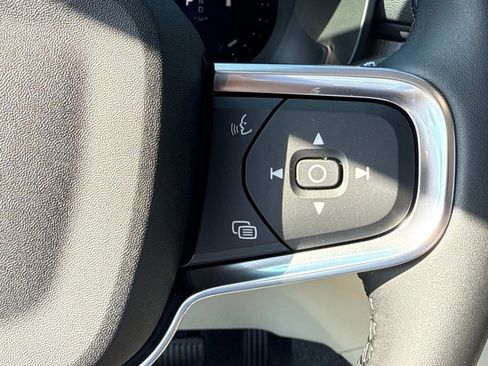 New 2026 Volvo XC40 B5 Ultra w/ Climate Package image 27