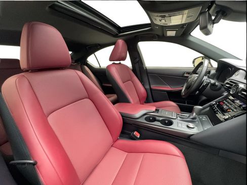 Used 2023 Lexus IS 300 w/ Comfort Package RWD image 31