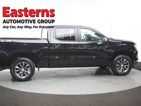 Used 2024 Chevrolet Silverado 1500 LT AWD/4WD image 45