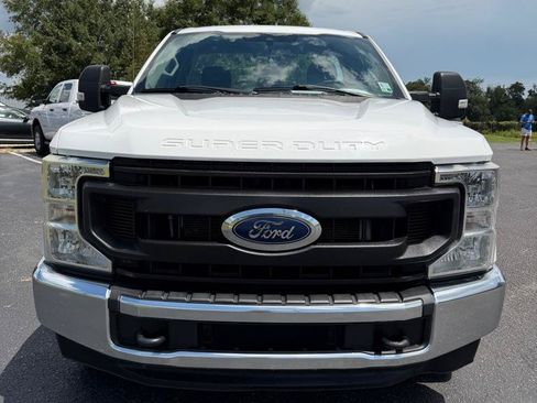 Used 2022 Ford F250 XL w/ Power Equipment Group RWD image 2
